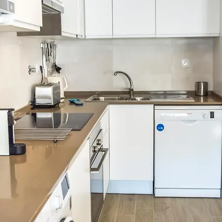 Casa Maia- Spacious With Outdoor Terraces